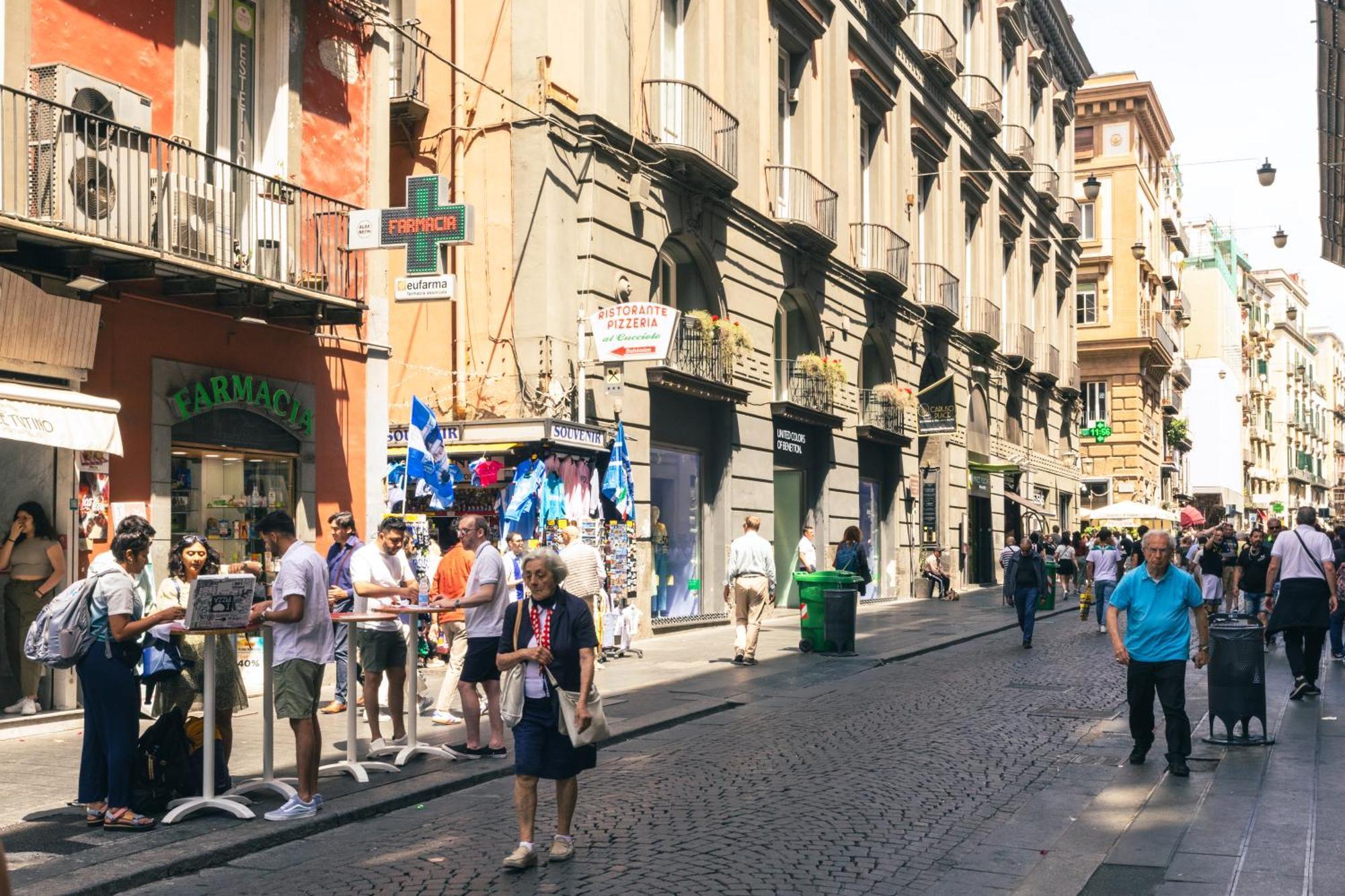 Song House Apartment Centro Storico 7 Pax Naples Exterior photo